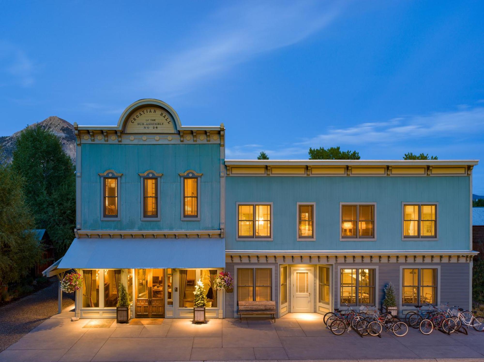 Eleven Scarp Ridge Lodge Крестед Бют Екстериор снимка